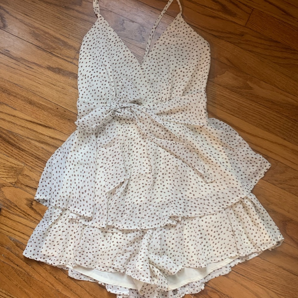 Princess Polly Polka dot romper